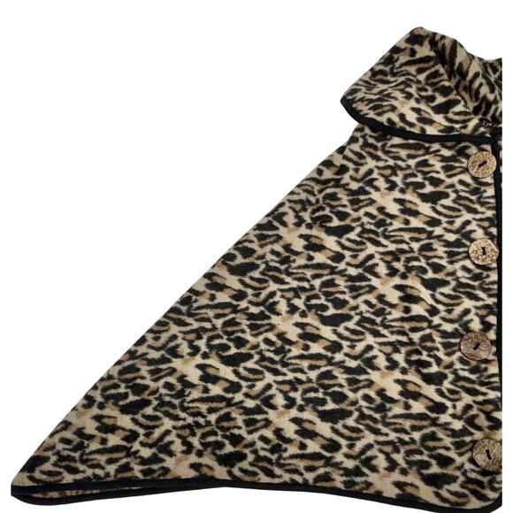NEW L.I.B. New York Womens Animal Print Poncho Cape Leopard One Size Classic NWT - Picture 6 of 8